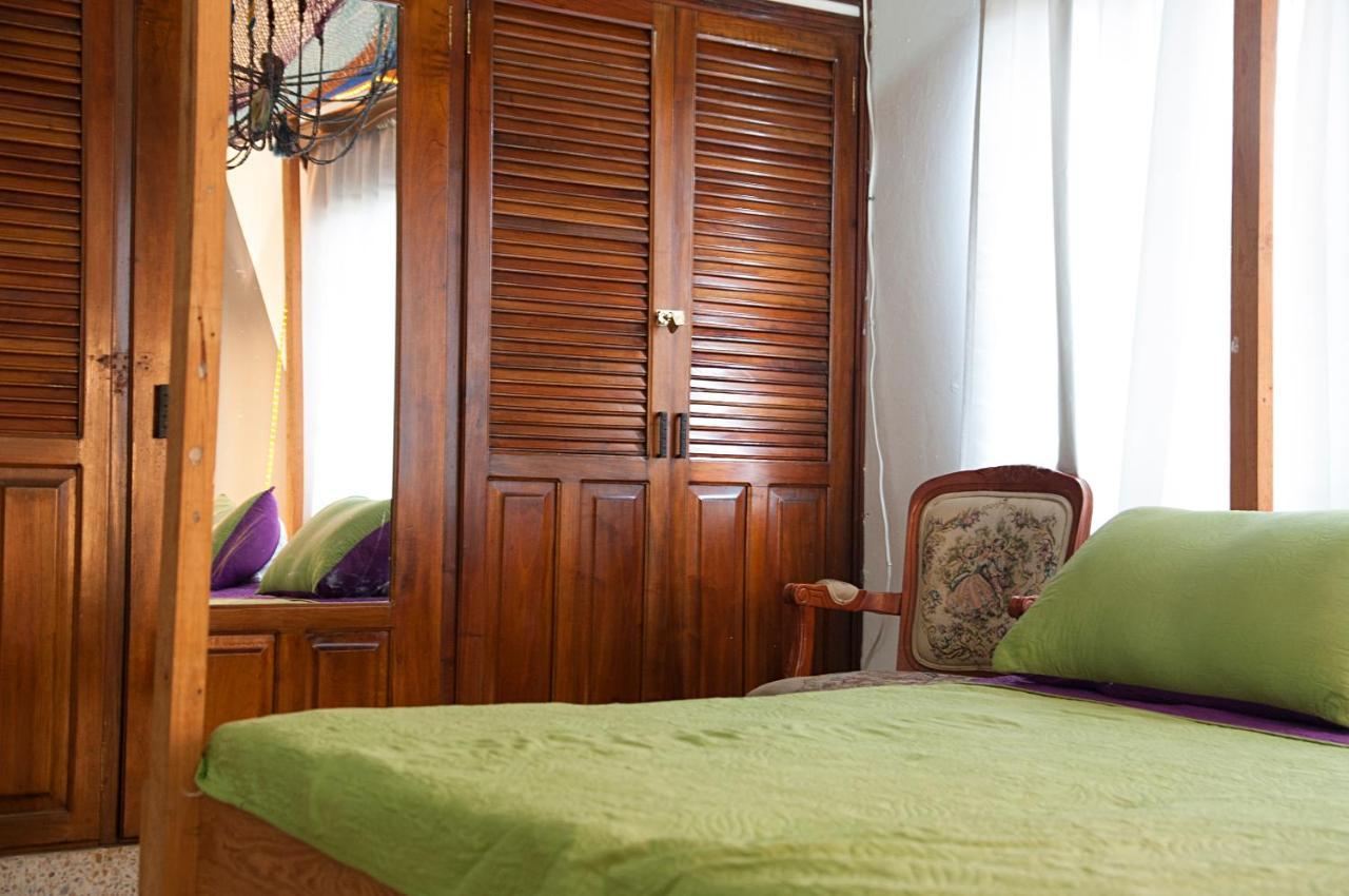 La Hamaca Hostel - סן פדרו סולה מראה חיצוני תמונה